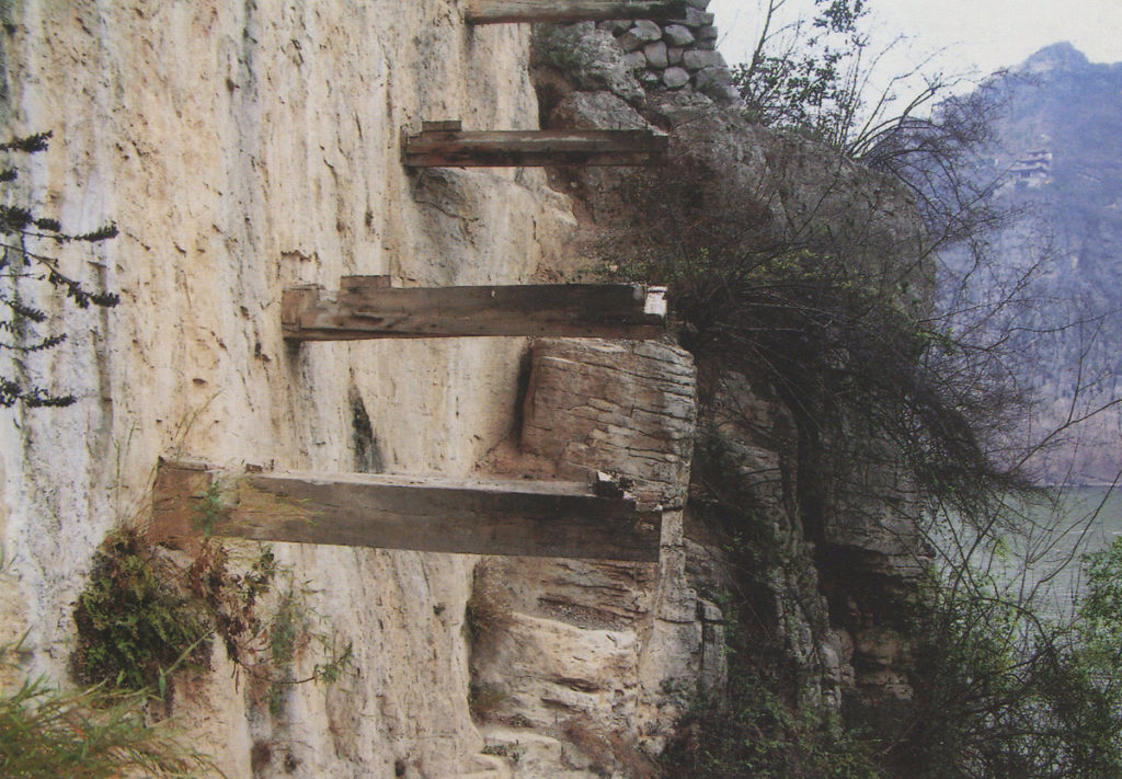 plank remnants below the Mengling Ladder